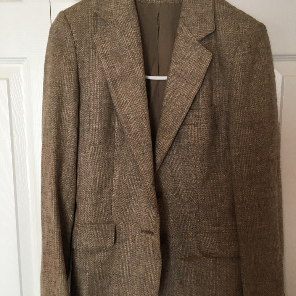 Brown fitted blazer